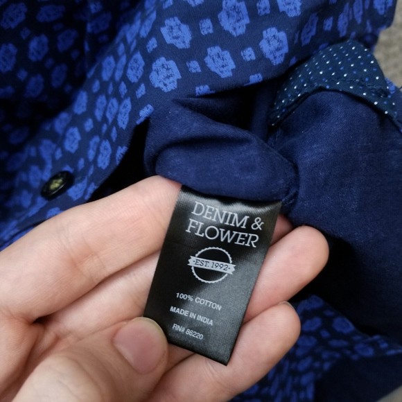 Denim & Flower L Geometric Blue Short Sleeve Button-Down Shirt 43" 28.5" 8.5" - Picture 7 of 12